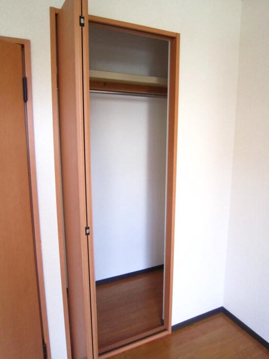 物件内観写真10　(収納)