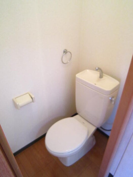 物件内観写真14　(トイレ)