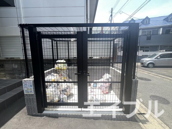 物件外観写真4　(建物設備)