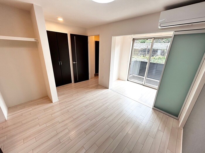 物件内観写真14　(居室)