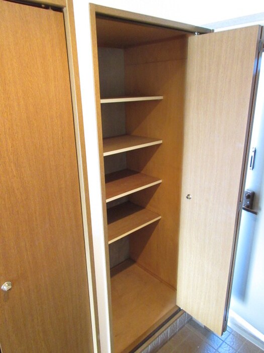 物件内観写真19　(靴箱)