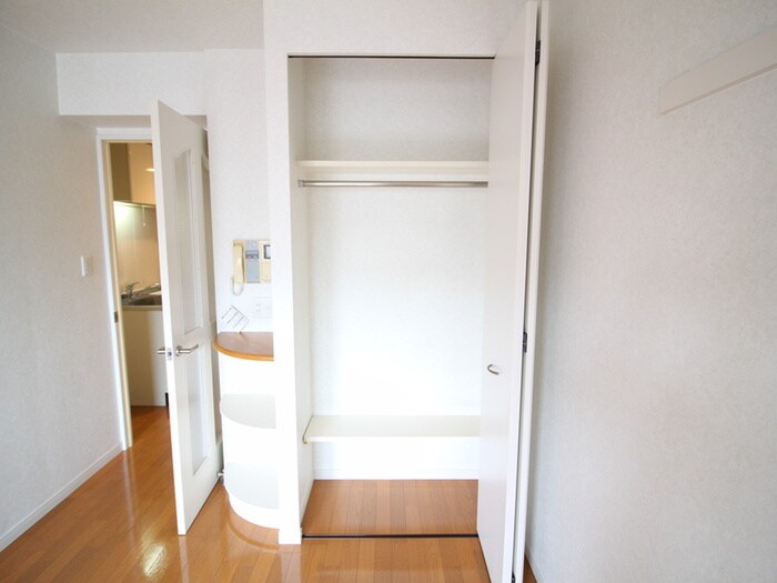 物件内観写真12　(収納)