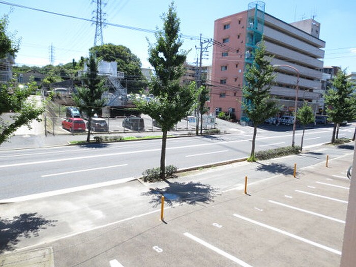 物件内観写真14　(室内からの展望)