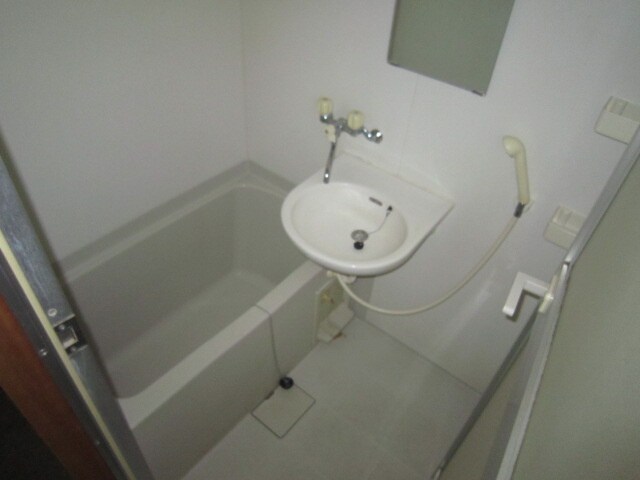 物件内観写真4　(バス／シャワールーム等)
