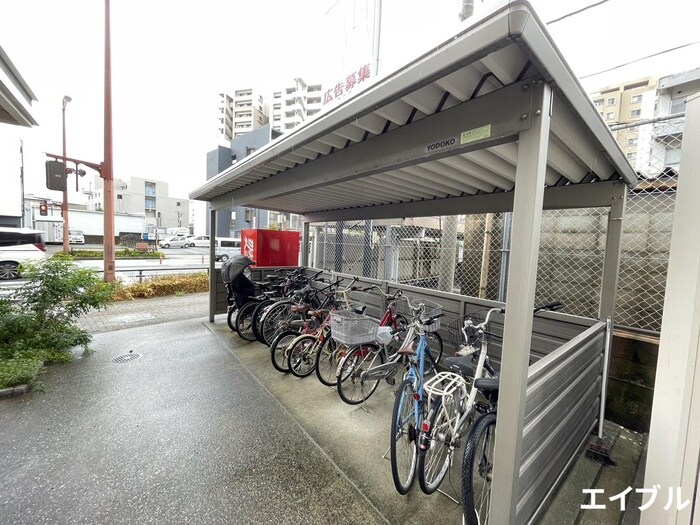 物件外観写真3　(駐輪場)
