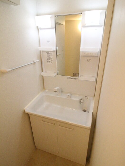 物件内観写真11　(洗面)