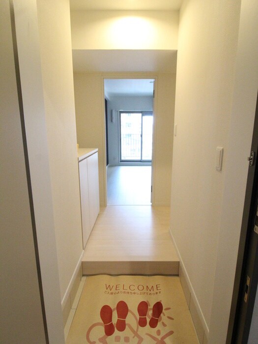 物件内観写真16　(玄関)