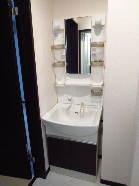 物件内観写真8　(洗面)