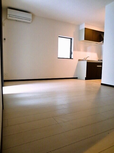 物件内観写真12　(居室)