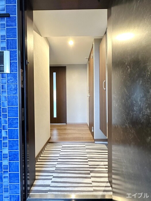 物件内観写真7　(玄関)