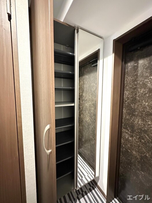 物件内観写真8　(靴箱)