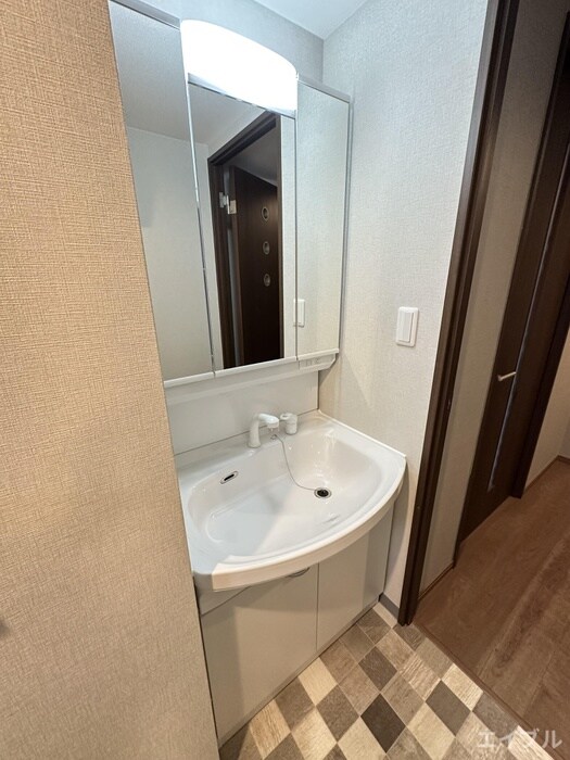 物件内観写真9　(洗面)