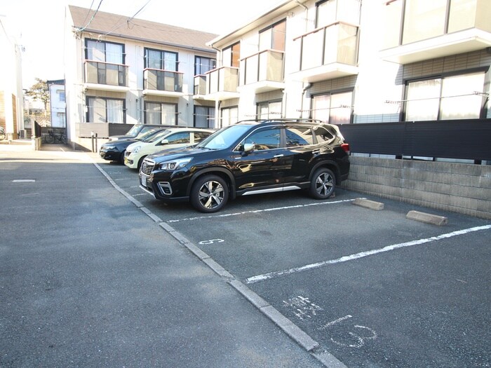 物件外観写真5　(駐輪場)