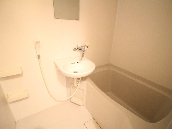 物件内観写真12　(バス／シャワールーム等)