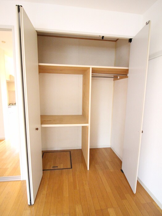 物件内観写真15　(収納)