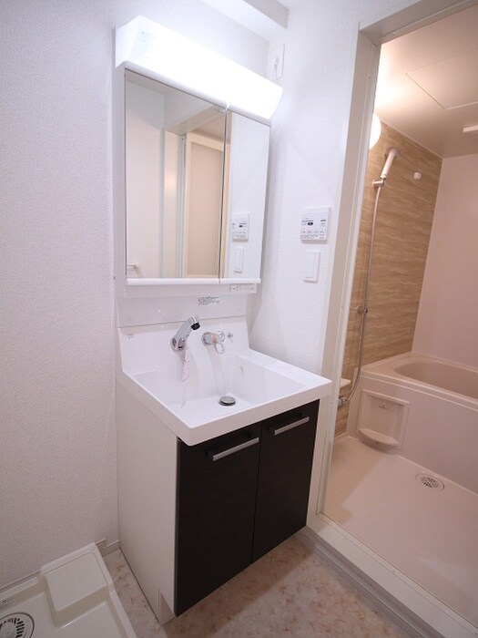 物件内観写真12　(洗面)