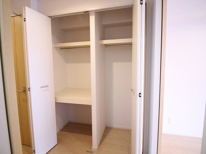 物件内観写真21　(収納)