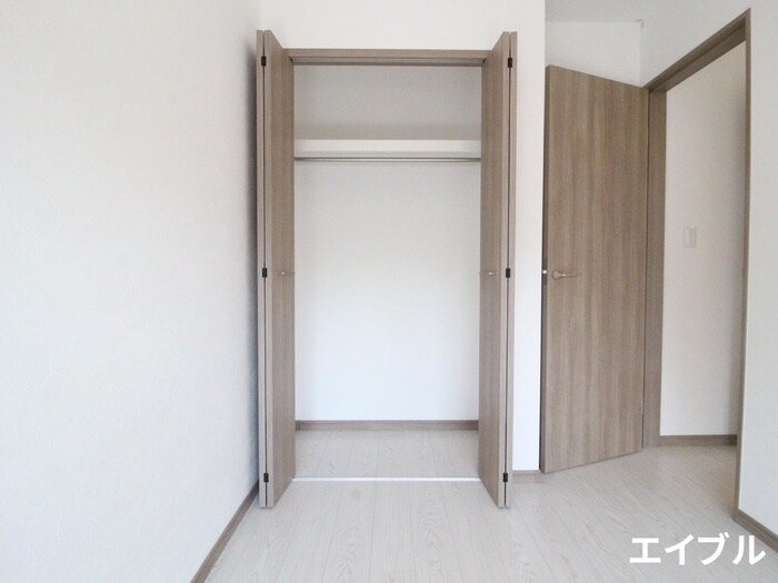 物件内観写真10　(収納)