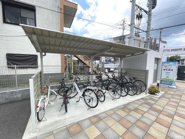駐輪場