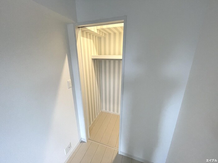 物件内観写真10　(収納)