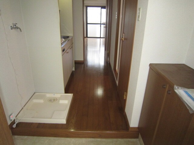 物件内観写真8　(廊下)