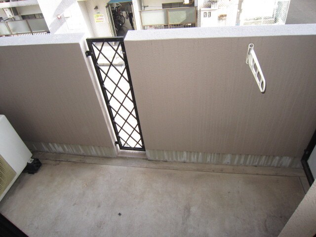 物件内観写真12　(ベランダ・バルコニー)