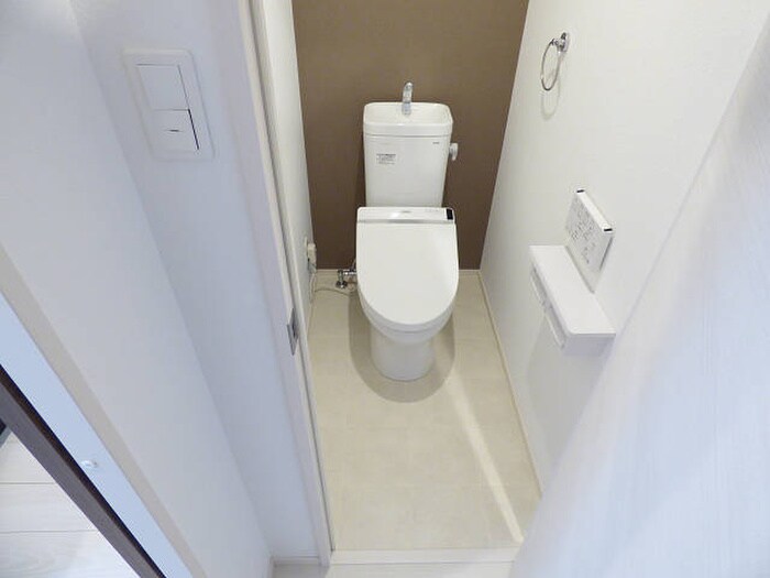 物件内観写真9　(トイレ)