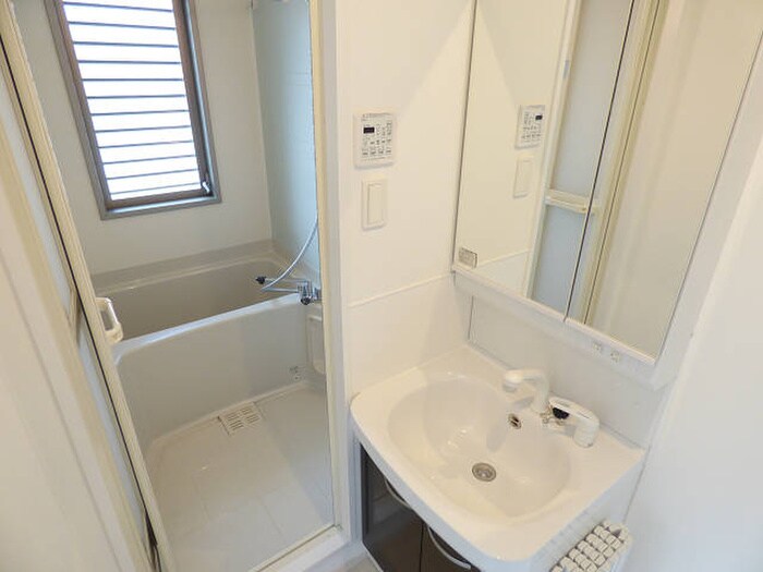 物件内観写真10　(洗面)