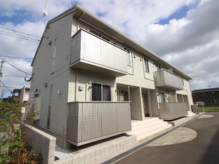 物件外観写真1　(外観写真)