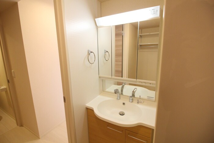 物件内観写真13　(洗面)