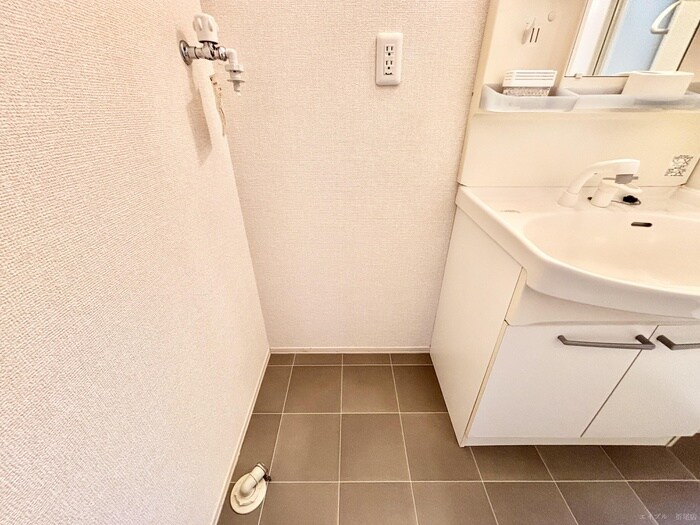 物件内観写真15　(洗濯機置場)