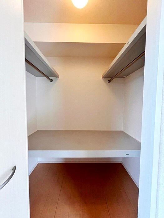物件内観写真10　(収納)