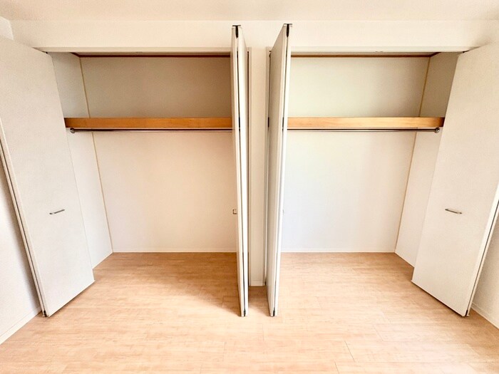 物件内観写真12　(収納)