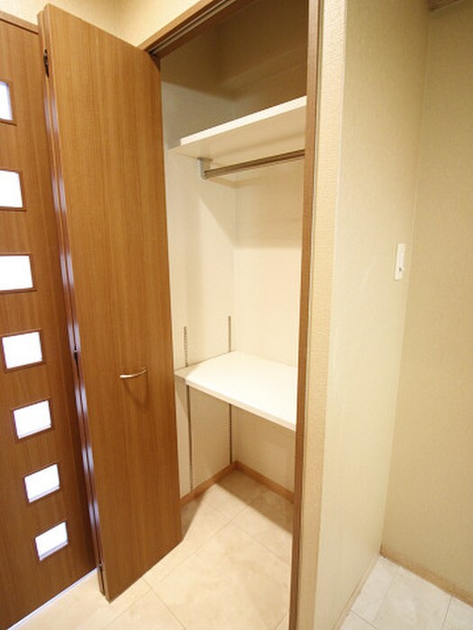 物件内観写真10　(収納)