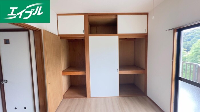 物件内観写真13　(収納)