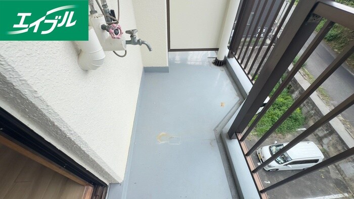 物件内観写真16　(洗濯機置場)