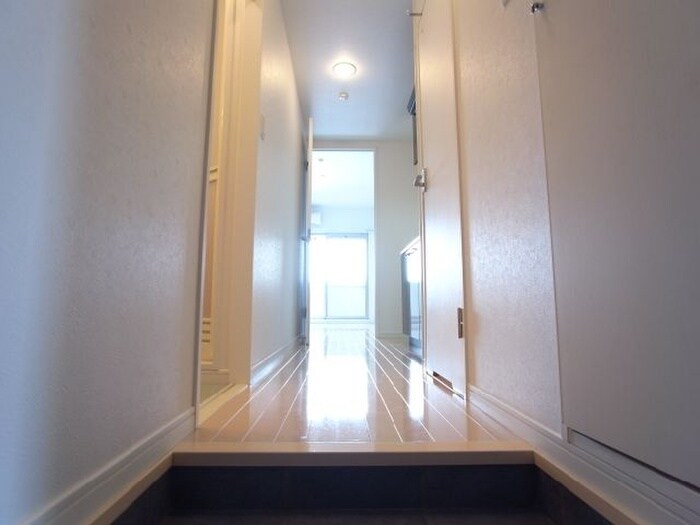 物件内観写真11　(廊下)