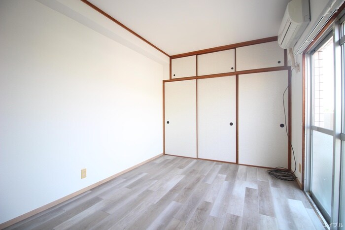 物件内観写真10　(居室)
