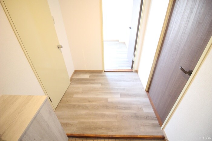物件内観写真17　(廊下)