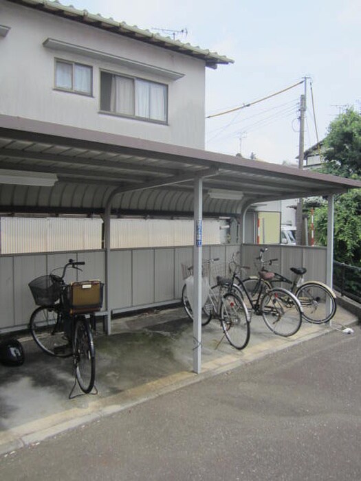 物件外観写真3　(駐輪場)