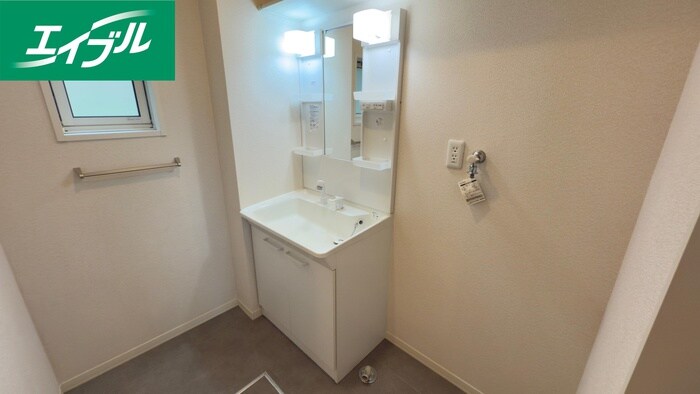 物件内観写真12　(洗面)