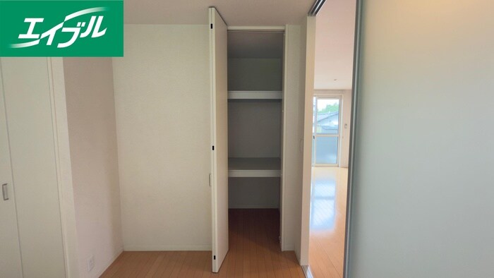 物件内観写真17　(収納)