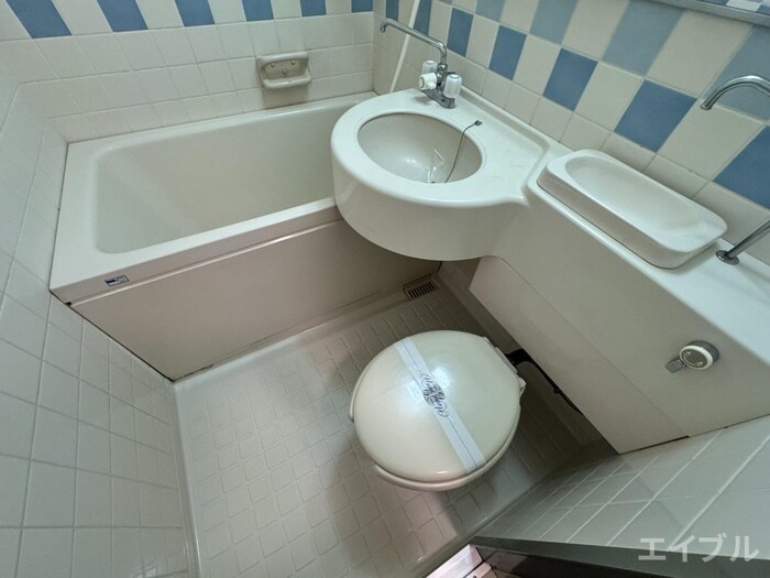 物件内観写真12　(トイレ)