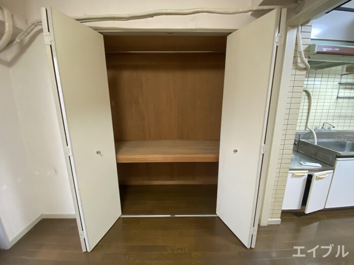 物件内観写真18　(収納)