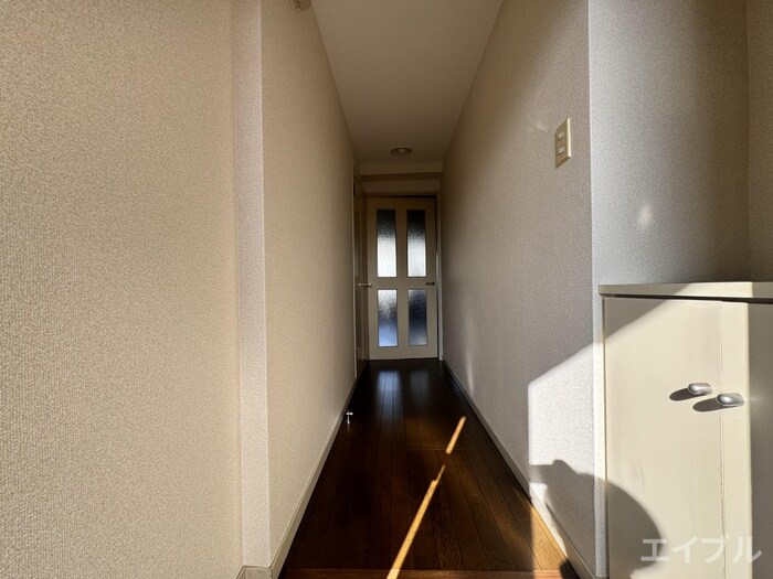 物件内観写真20　(廊下)