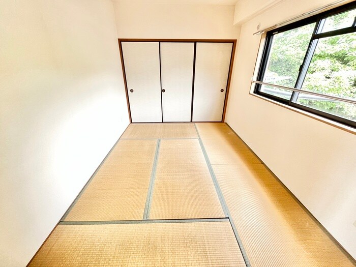 物件内観写真6　(居室)