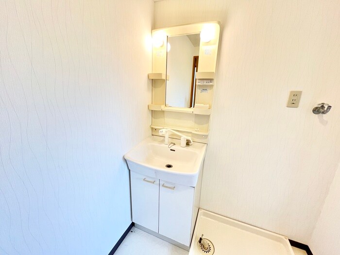 物件内観写真9　(洗面)