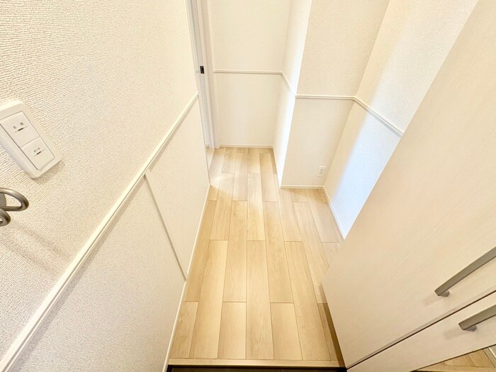 物件内観写真20　(廊下)