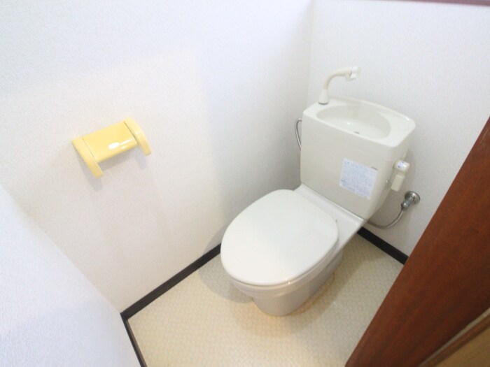 物件内観写真8　(トイレ)