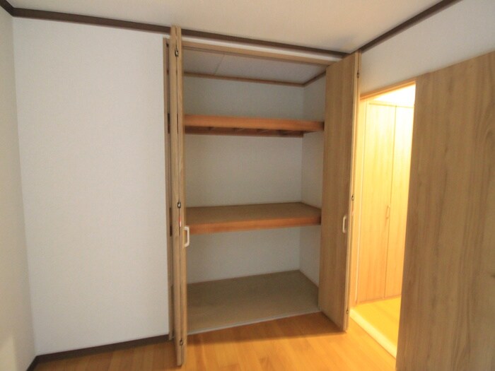 物件内観写真10　(収納)